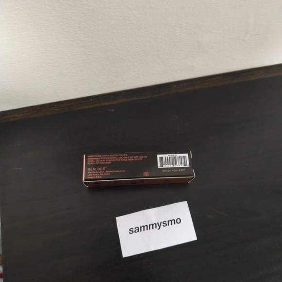 Realher Metallic Matte Liquid Lipstick, BE BRAVE metallic rose gold x2 - Picture 3 of 6